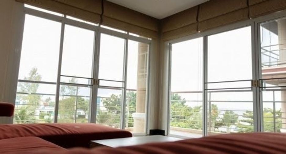 For sale 2 bed condo in Hua Hin, Prachuap Khiri Khan