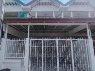 For sale 3 bed townhouse in Mueang Phitsanulok, Phitsanulok