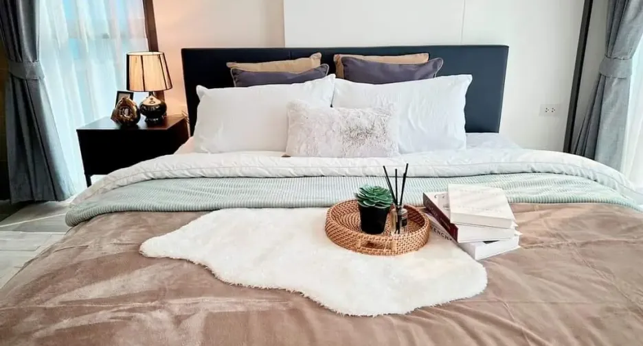 For sale 2 bedrooms condo in Watthana, Bangkok