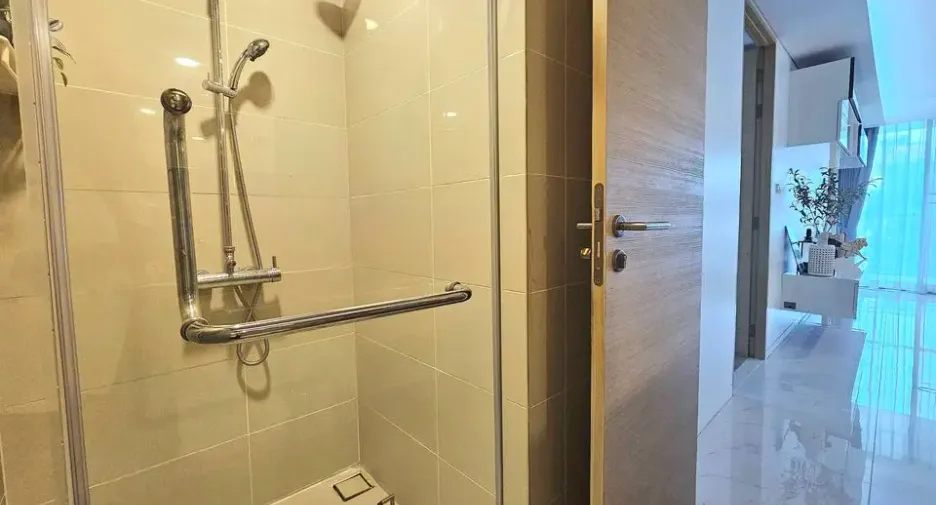 For sale 2 bedrooms condo in Watthana, Bangkok