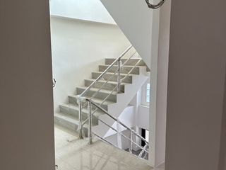 For rent and for sale 5 bed office in Huai Khwang, Bangkok