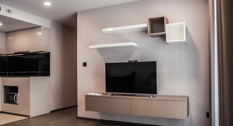 For rent 1 bed condo in Phaya Thai, Bangkok