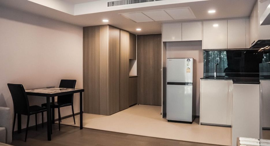 For rent 1 bed condo in Phaya Thai, Bangkok