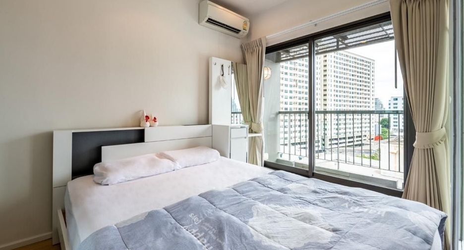 For rent 1 bed condo in Phaya Thai, Bangkok