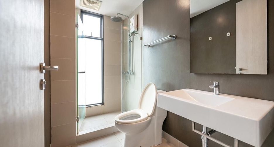 For rent 1 bed condo in Phaya Thai, Bangkok