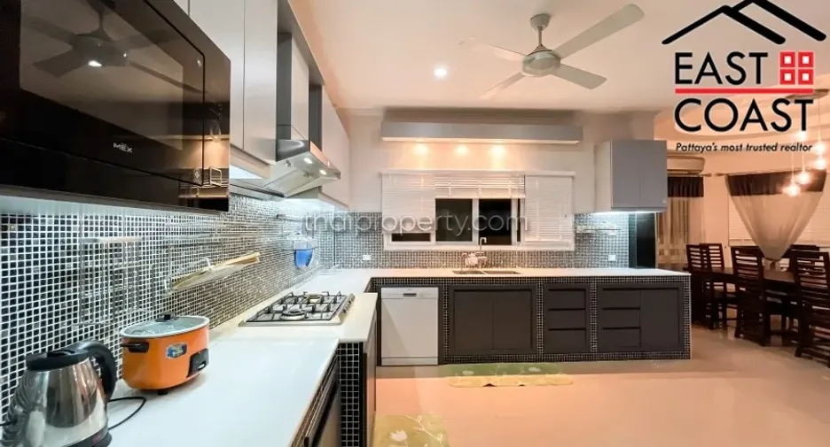 For rent 4 bedrooms house in Bang Lamung, Chonburi