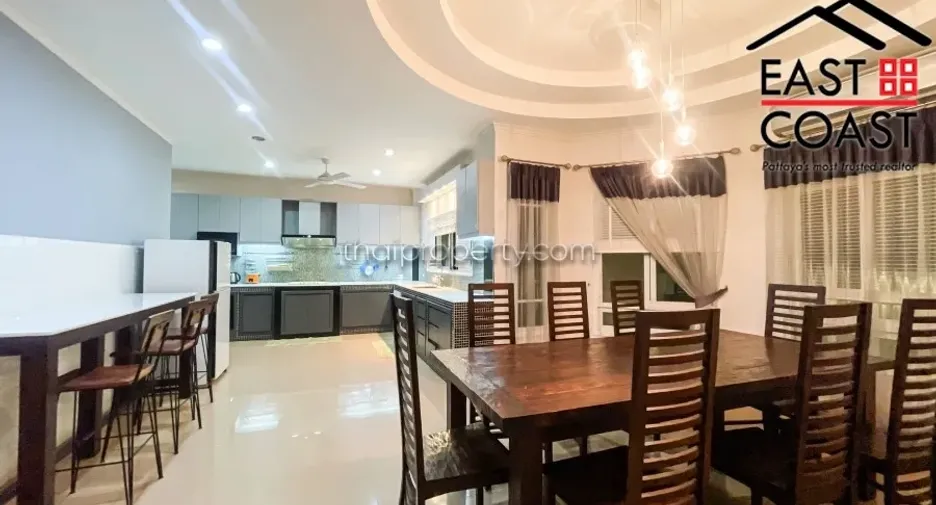 For rent 4 bedrooms house in Bang Lamung, Chonburi