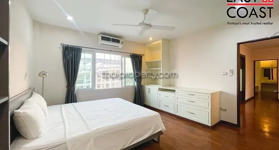 For rent 4 bedrooms house in Bang Lamung, Chonburi