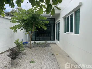 For sale 4 bed house in Mueang Udon Thani, Udon Thani