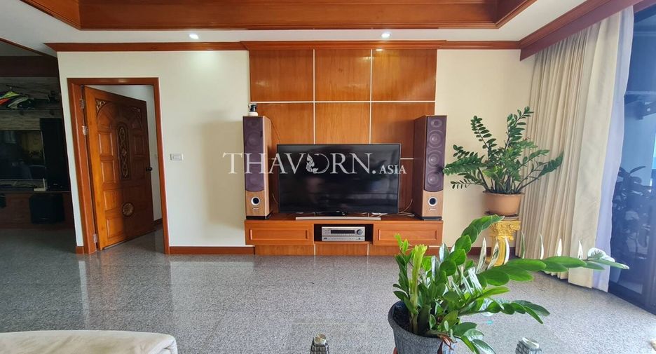 For sale 2 bedrooms condo in Jomtien, Pattaya