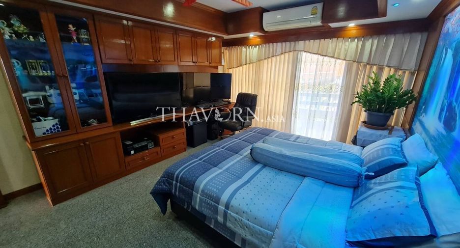 For sale 2 bedrooms condo in Jomtien, Pattaya