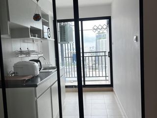 For sale 1 Beds condo in Thon Buri, Bangkok