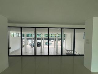 For rent and for sale 1 bed office in Wang Thonglang, Bangkok