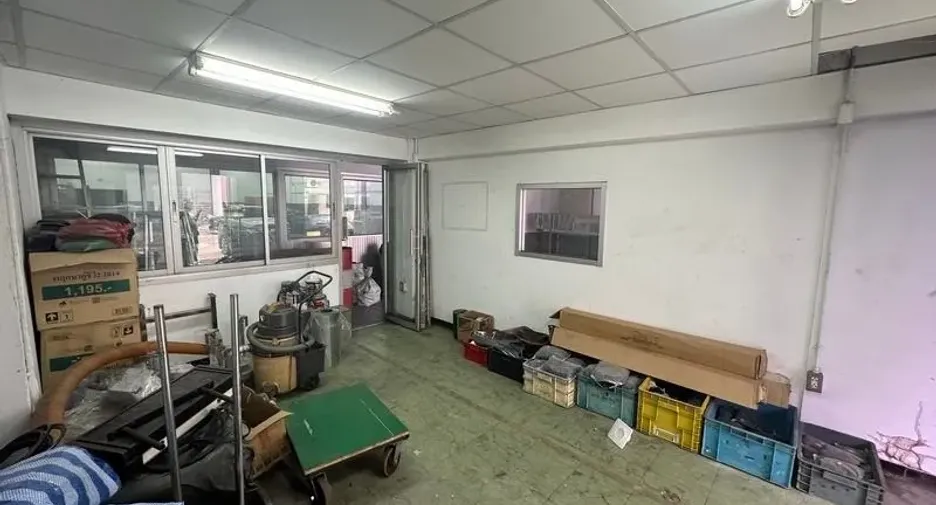 Almacén en alquiler y en venta en Khlong Luang, Pathum Thani