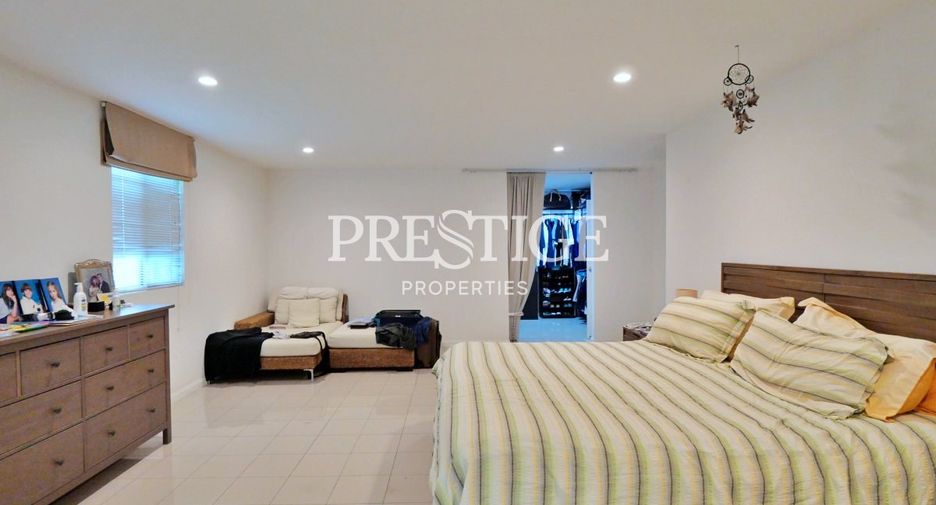 Haus zum Kauf mit 6 Zimmer in Si Racha, Chonburi