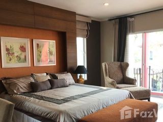 For sale 4 Beds house in Don Mueang, Bangkok