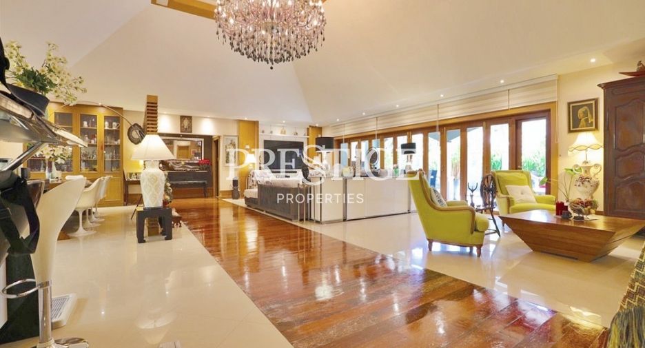 For sale 7 bed house in Bang Lamung, Chonburi