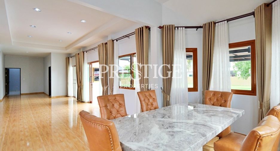 For sale 5 ベッドルーム house in East Pattaya, Pattaya