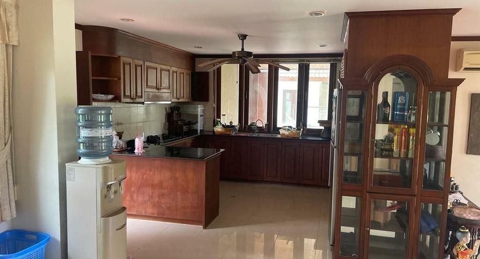For sale 4 bed villa in Thalang, Phuket