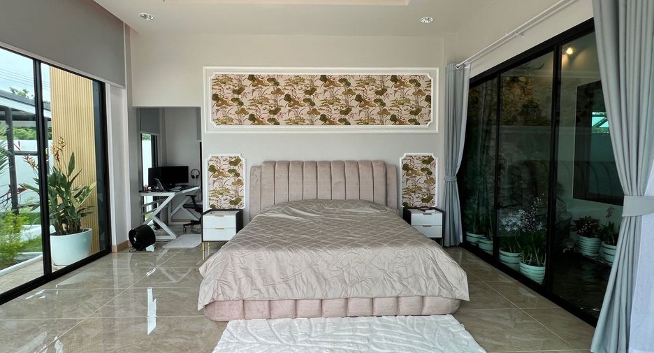 For sale 4 bed house in Sattahip, Chonburi