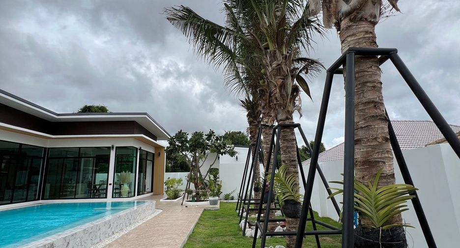 For sale 4 bed house in Sattahip, Chonburi