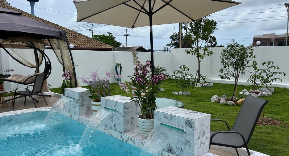 For sale 4 bed house in Sattahip, Chonburi