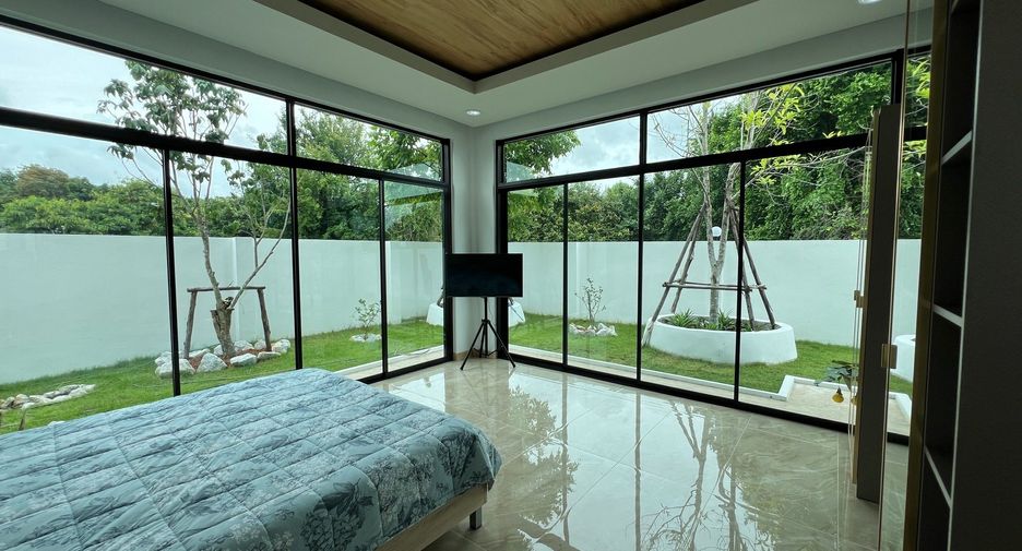 For sale 4 bed house in Sattahip, Chonburi