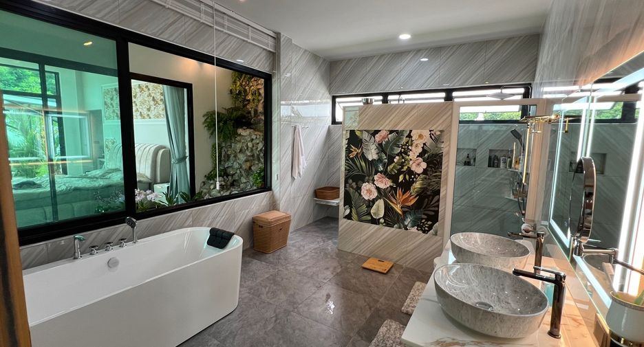 For sale 4 bed house in Sattahip, Chonburi
