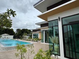 For sale 4 bed house in Sattahip, Chonburi