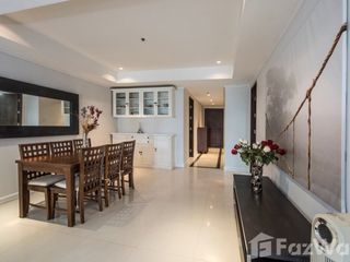 For sale 2 bed condo in Watthana, Bangkok