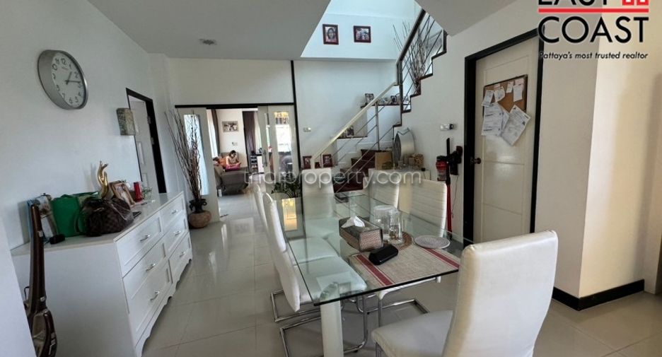 Haus zum Kauf mit 5 Zimmer in Bang Lamung, Chonburi