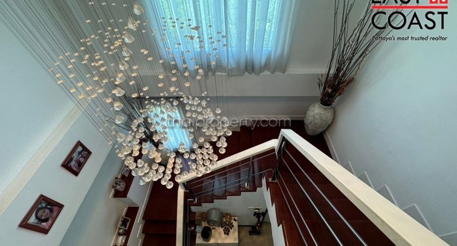 Haus zum Kauf mit 5 Zimmer in Bang Lamung, Chonburi
