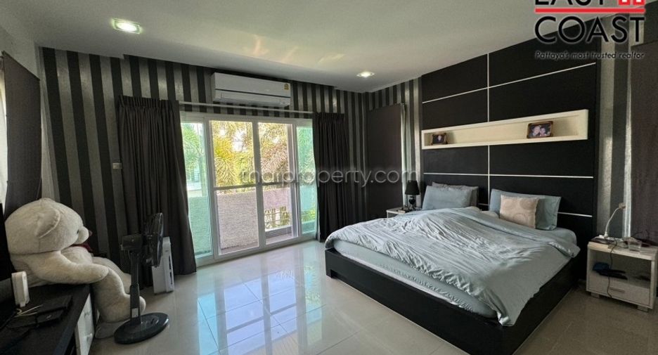 Haus zum Kauf mit 5 Zimmer in Bang Lamung, Chonburi