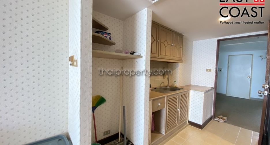 For sale studio condo in Bang Lamung, Chonburi