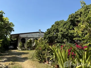 For sale 4 bed house in Mueang Lamphun, Lamphun