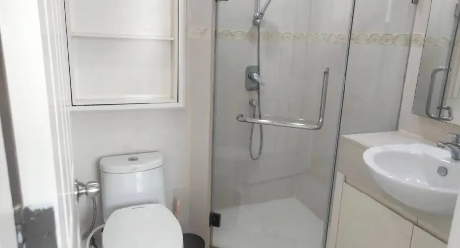 ให้เช่า 3 ห้องนอน คอนโด ใน คลองเตย, กรุงเทพฯ