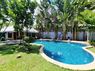 For sale 7 bed house in Sattahip, Chonburi