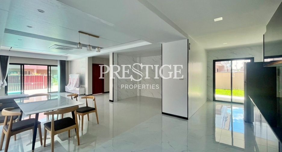 For rent 4 bedrooms house in East Pattaya, Pattaya