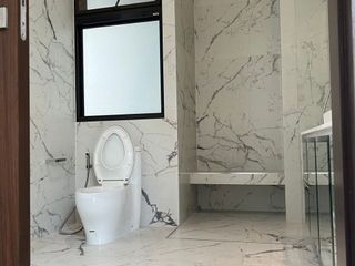 For sale 4 Beds condo in Lat Phrao, Bangkok