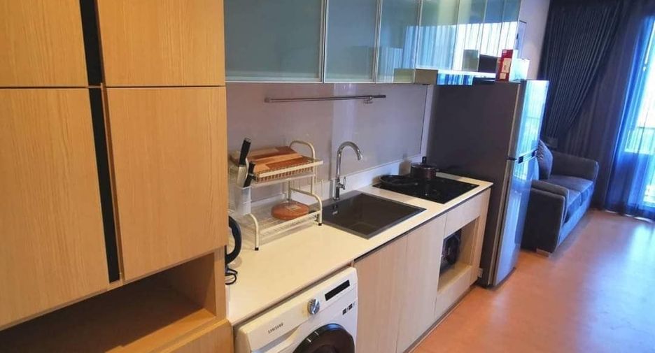 For rent 2 Beds condo in Watthana, Bangkok