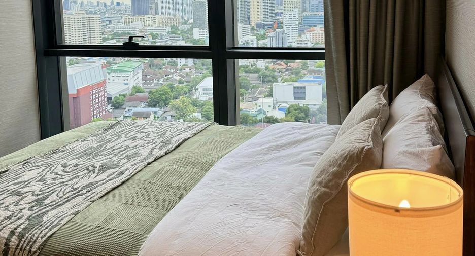 For rent 1 bed condo in Khlong Toei, Bangkok