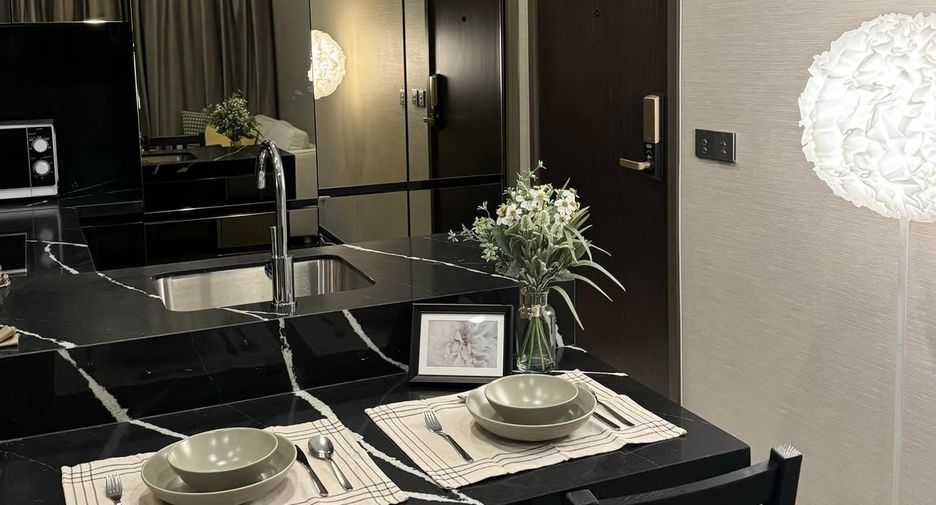 For rent 1 bed condo in Khlong Toei, Bangkok