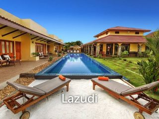 For sale 11 bed hotel in East Pattaya, Pattaya