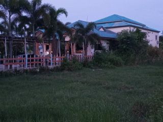 For sale hotel in Mueang Surin, Surin