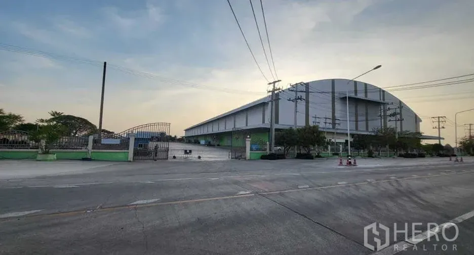 For rent warehouse in Sai Noi, Nonthaburi