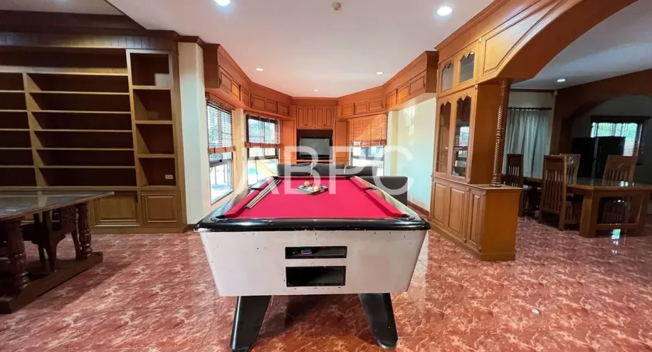 For rent and for sale 3 bedrooms house in Bang Lamung, Chonburi