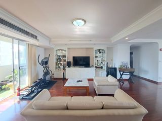 For rent 3 bed condo in Watthana, Bangkok