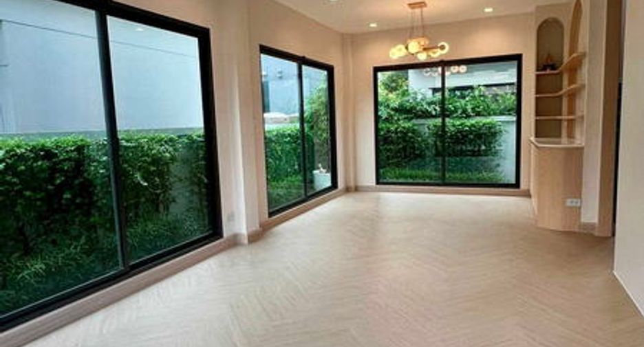 For sale 4 bed house in Bang Kruai, Nonthaburi