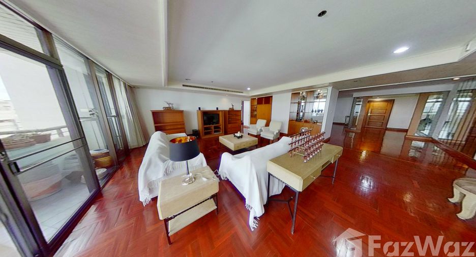 For rent 4 bed condo in Watthana, Bangkok