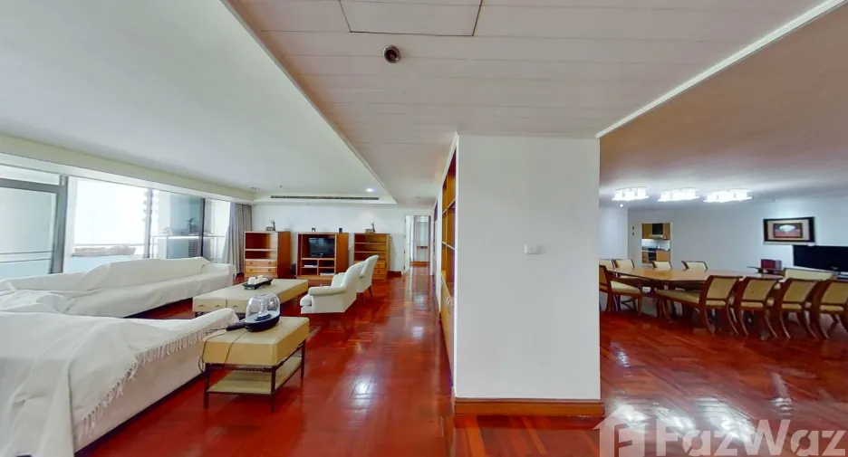 For rent 4 bed condo in Watthana, Bangkok
